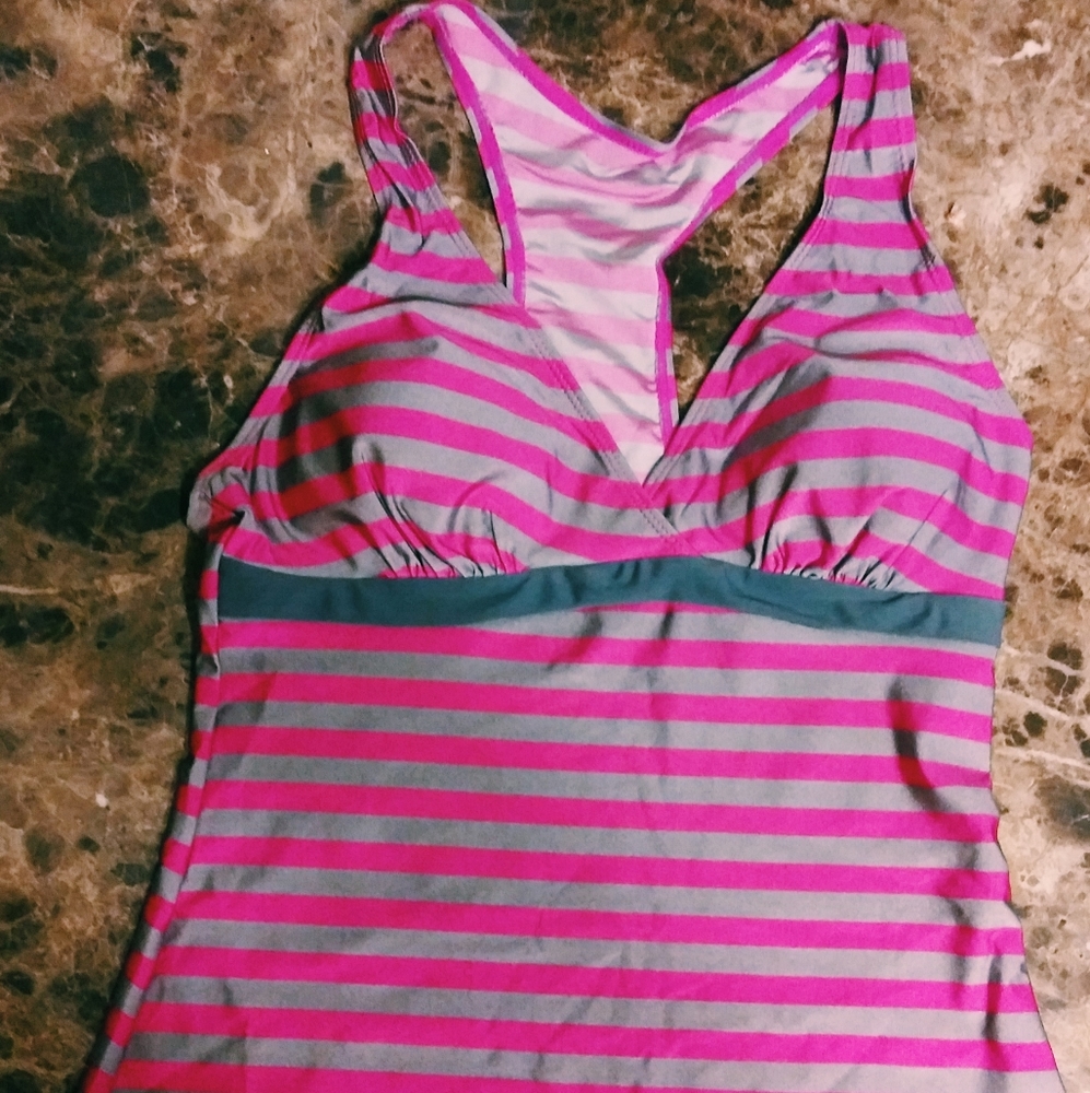 Swimsuit - Picture 2 of 3